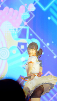 アイドルの透けパンチラの画像