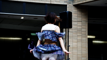 アイドルの透けパンチラ、ハミパンチラの画像