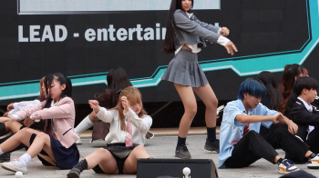 ダンサーのハミパンチラの画像