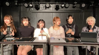 アイドルのパンチラの画像
