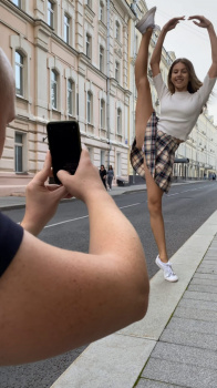Youtuberの透けブラ、パンチラの画像