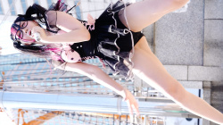 アイドルのマン毛チラ、尻肉揺れの画像
