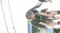 アイドルの胸チラ、ブラチラ、ハミパンチラの画像