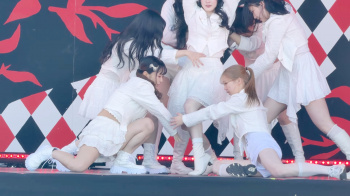 ダンサーのハミパンチラの画像