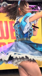 アイドルのハミパンチラの画像