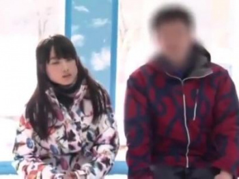 /見えてないよね??:マッサージ/「ダメだって」同級生と2人きりの卑猥号の中で発情してファック！即抜け注意な18禁映像の画像