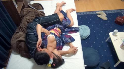 【素人×ナンパ】ガールズバーで働く女子大生(彼氏持ち)をヤリ部屋に連れ込みSEX隠し撮りの画像
