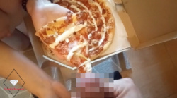 ザーメンぶっかけご飯: ピザにぶっかけての画像
