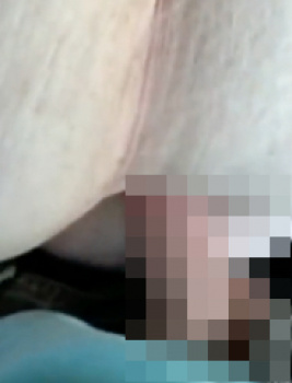 へそ射: ぽっちゃり女子のへそに中出しの画像