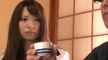 「温泉にマン汁溶け込んじゃうよぉ…」ケツを振り肉厚チンポを懇願！無残にもイカされる姿は必見！の画像