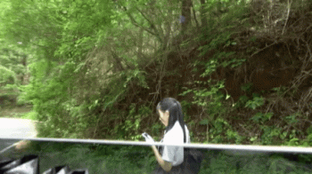 鬼畜映像！山中を逃げ惑う女子高生を追いかけまわし輪姦！の画像