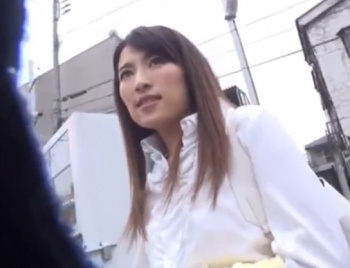 ♥35歳人妻の双子ママさんを隠し撮り中出し♥１日に何回もSEXしちゃう絶倫奥様は欲求不満…の画像