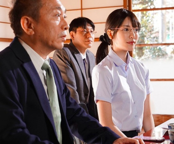 ♥逆レイプ「部長、今日は泊りですよね...♥」お酒飲まされて犯されるチンポ...昼間は真面目な私だけど...夜は淫乱なんですよ♥の画像
