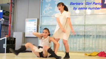 【YouTube】ダンス部JKのパンチラ動画がエロい！の画像