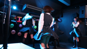 【YouTube】ご当地アイドル・虹色☆STARのパンチラ動画がエロい！の画像