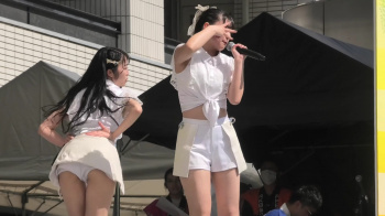 【YouTube】ご当地アイドル・LYRAのパンチラ動画の画像