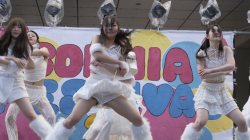 【YouTube】ダンス！衣装の隙間からパンチラしちゃうJDのエロ動画の画像