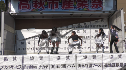 【YouTube】ダンス！3人揃って透けパンしちゃうJKのエロ動画の画像