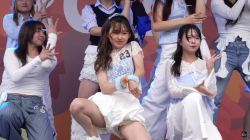 【YouTube】ダンス！純白パンツが見えっぱなし！猫顔JDのエロ動画の画像