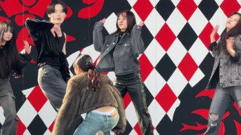 【YouTube】ダンス！腰からカルバン・クラインを見せつけるJKのエロ動画の画像