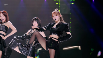 【YouTube】LE SSERAFIM・SAKURAのパンチラ動画の画像