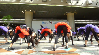 【YouTube】ダンス！純白パンツが透け透けのJKエロ動画の画像