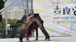 【YouTube】ダンス！網タイツ越しの純白がエロいダンス動画の画像
