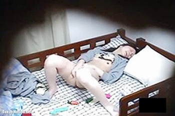 《薄消し修正》盗撮【女子社員寮】～鬼畜「管理人」が各所に「盗撮カメラ」を設置～「トイレ」＆部屋「オナニー」を撮影～！！の画像