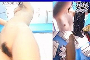《無修正》盗撮【着替え】～「マジックミラー」の「更衣室」～多方向から「モデル」の「おマ●コ」＆「オッパイ」をドアップ撮影～！！の画像