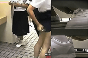 《修学旅行》盗撮【女子トイレ】～女盗撮師が「制服JC」を撮影～「オシッコ姿」やスカートをパンツの中に・あるあるレア動画～の画像