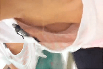 《盗撮》胸チラ【乳首】～接客中のスリム店員サンの「胸もと」を覗き込むと・・「浮きブラ」内の「乳首＆オッパイ」を撮影～の画像