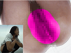 《無◯正》盗撮 女子トイレ【放尿マ●コ】～公衆便所に「隠しカメラ」を設置～10代の「ワレメ・穴」「オシッコ」をドアップ撮影の画像