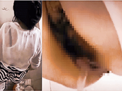 《無○正》盗撮 女子トイレ【放尿マ●コ】～穴型の「中国式便器」は丸見え～10代の「ワレメ・穴」「オシッコ」をドアップ撮影の画像