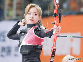 【画像】めちゃくちゃ美人な韓国の女子アーチェリー選手が見つかるw w w w wの画像