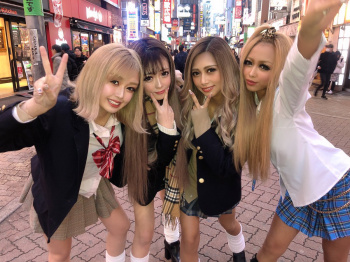 【画像】こういうギャルと一緒に布団入ってイチャイチャしたいよねw w w wの画像