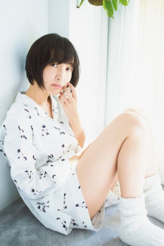 【悲報】女性声優さん、じゃんけんでおっぱいを揺らしてしまう…の画像