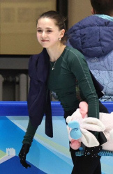 【画像】 ロシアの中学生フィギュアスケーター カミラ・ワリエワちゃん（１５）、すんごいおっきい…の画像