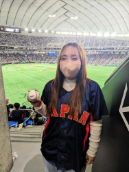 【画像】大谷翔平ファン必見！女子大生の赤津優奈さんがホームランボールを入手ｗｗｗの画像