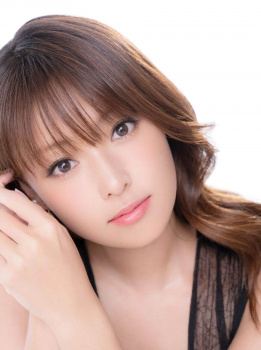 【画像】深田恭子のたっぷりお乳でシコり散らしたいヤツはちょっと来い！の画像