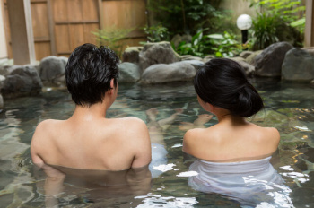【画像】巨乳彼女と混浴したい！の画像