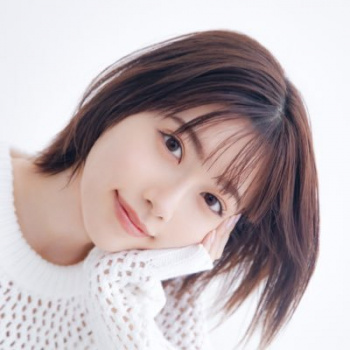 【朗報】美人声優・礒部花凜さん（２９）、ヤングジャンプで水着になるｗｗｗの画像