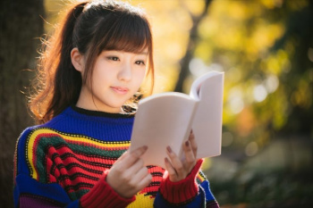 【画像】アラフォー美女さん、「まだ10代でもいけるでしょ?」の画像