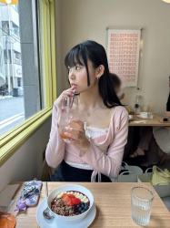 【画像】お前らと飯食ってる時の女ｗｗｗｗｗｗの画像