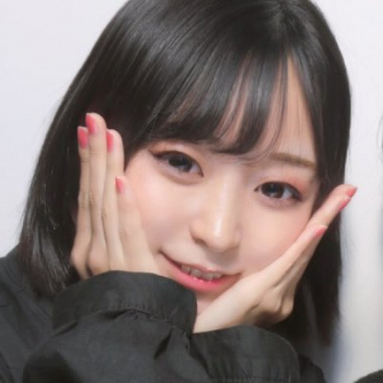【朗報】アンゴラ村長、写真集が爆売れｗｗｗｗの画像