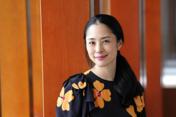 【画像】深津絵里さん(48)、NHKで18才の役をやらされた結果w w wの画像