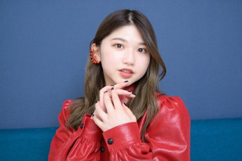 【画像】25歳にしてこんなに大きい!竹内朱莉のセクシーな肢体にファン大興奮!の画像