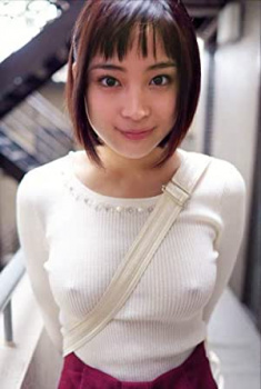 【朗報】広瀬すずちゃん完全に雌の体つきになるwww【画像】の画像