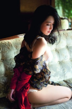 【画像】スケベ女さん、俺たちの性癖を刺激してくるwwwwの画像