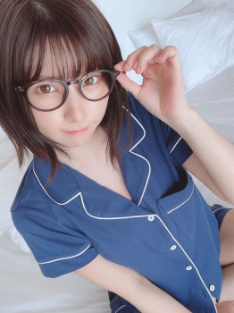 【画像】えなこさん、ほぼ裸な入浴姿を公開wwwwの画像