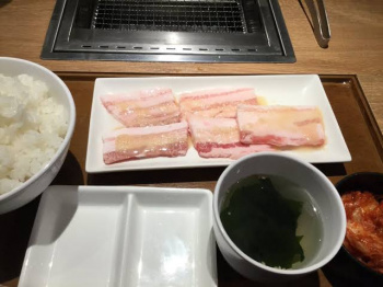 【画像】焼肉ライクとかいう「霜降り肉」しか出さない神の店ｗｗｗの画像